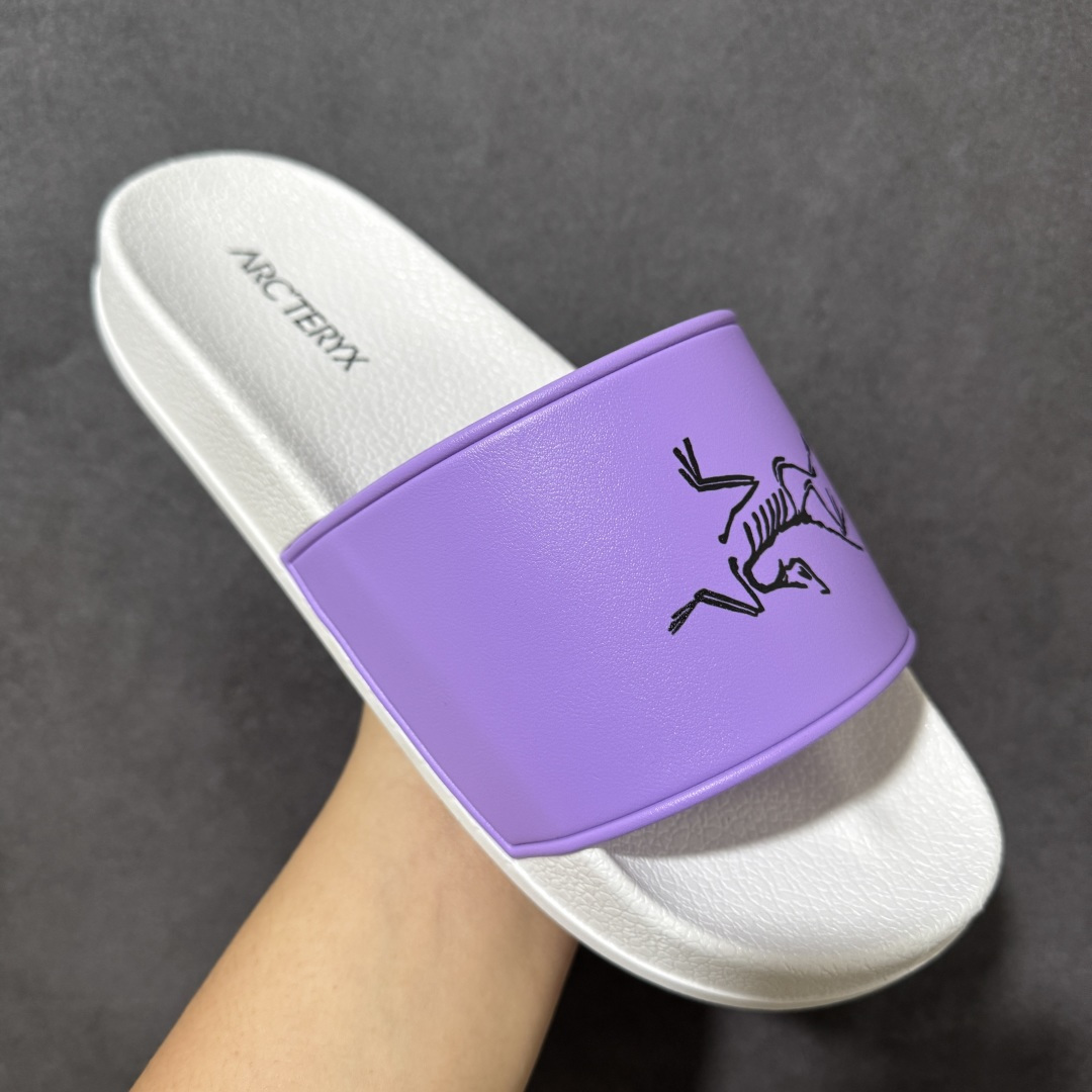 Arcteryx Slipper PRO M 始祖鸟一字拖鞋 泼墨街头潮牌沙滩拖鞋 中底设计提供更佳支撑和舒适感受 一片 Arcteryx Slipper PRO M 始祖鸟一字拖鞋 泼墨街头潮牌沙滩拖鞋 中底设计提供更佳支撑和舒适感受 一片