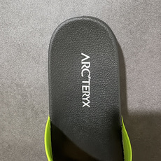 Arcteryx Slipper PRO M 始祖鸟一字拖鞋 泼墨街头潮牌沙滩拖鞋 中底设计提供更佳支撑和舒适感受 一片 Arcteryx Slipper PRO M 始祖鸟一字拖鞋 泼墨街头潮牌沙滩拖鞋 中底设计提供更佳支撑和舒适感受 一片
