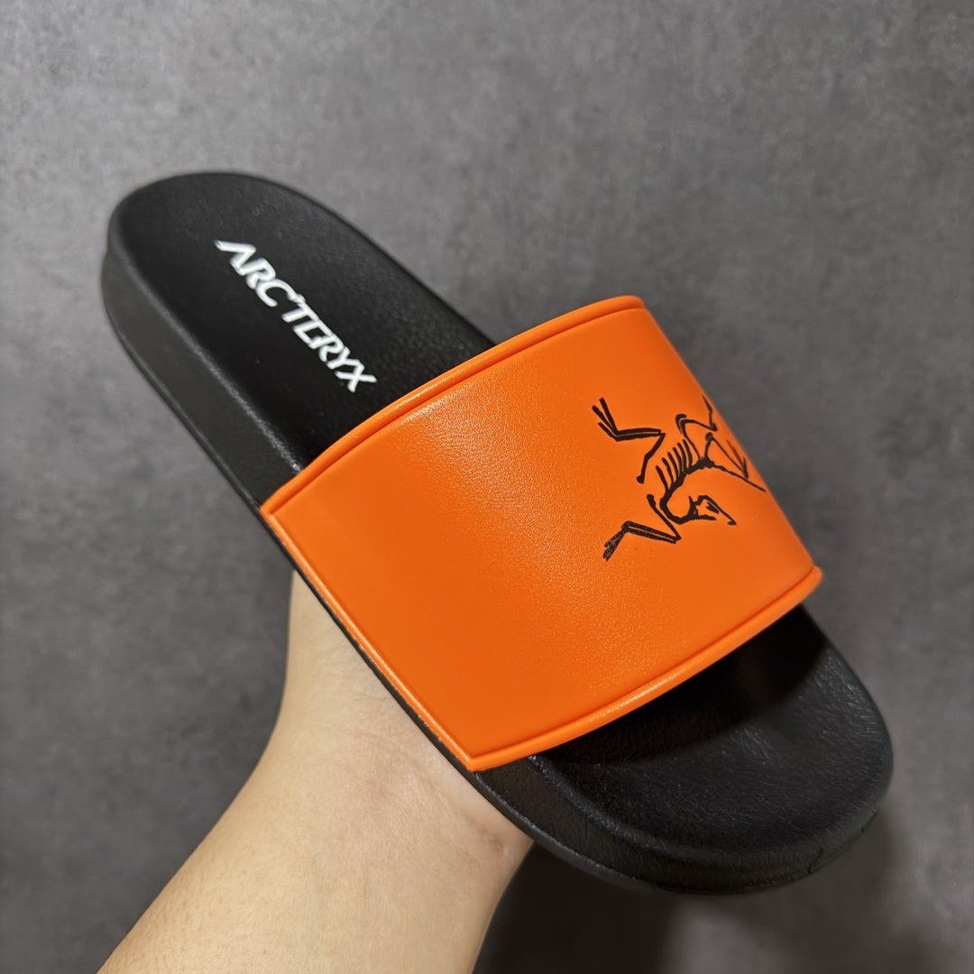 Arcteryx Slipper PRO M 始祖鸟一字拖鞋 泼墨街头潮牌沙滩拖鞋 中底设计提供更佳支撑和舒适感受 一片 Arcteryx Slipper PRO M 始祖鸟一字拖鞋 泼墨街头潮牌沙滩拖鞋 中底设计提供更佳支撑和舒适感受 一片