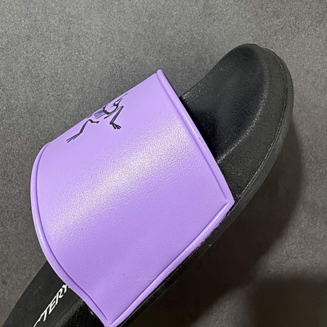 Arcteryx Slipper PRO M 始祖鸟一字拖鞋 泼墨街头潮牌沙滩拖鞋 中底设计提供更佳支撑和舒适感受 一片 Arcteryx Slipper PRO M 始祖鸟一字拖鞋 泼墨街头潮牌沙滩拖鞋 中底设计提供更佳支撑和舒适感受 一片