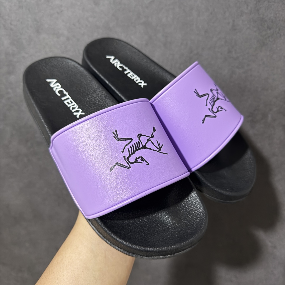 Arcteryx Slipper PRO M 始祖鸟一字拖鞋 泼墨街头潮牌沙滩拖鞋 中底设计提供更佳支撑和舒适感受 一片 Arcteryx Slipper PRO M 始祖鸟一字拖鞋 泼墨街头潮牌沙滩拖鞋 中底设计提供更佳支撑和舒适感受 一片