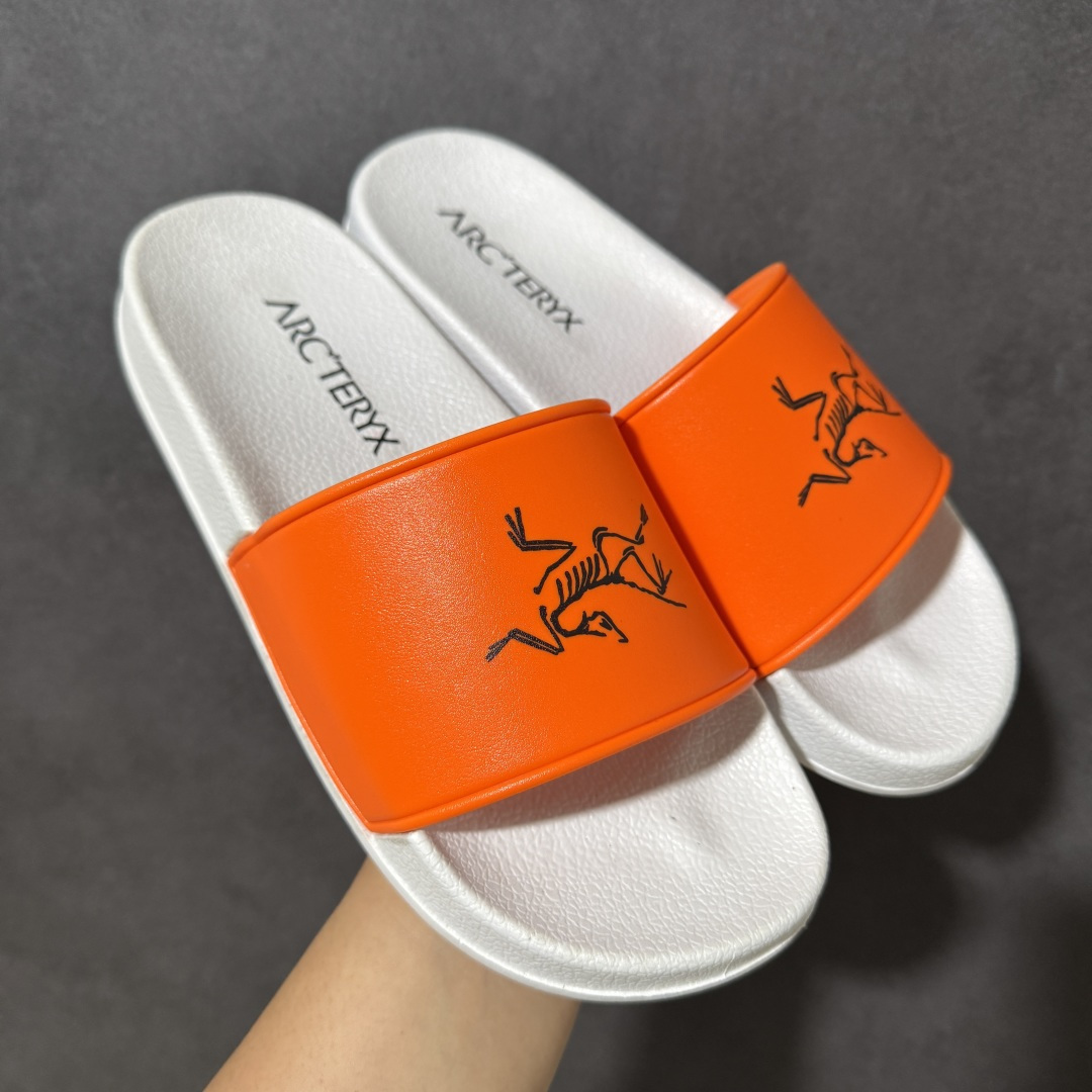 Arcteryx Slipper PRO M 始祖鸟一字拖鞋 泼墨街头潮牌沙滩拖鞋 中底设计提供更佳支撑和舒适感受 一片 Arcteryx Slipper PRO M 始祖鸟一字拖鞋 泼墨街头潮牌沙滩拖鞋 中底设计提供更佳支撑和舒适感受 一片