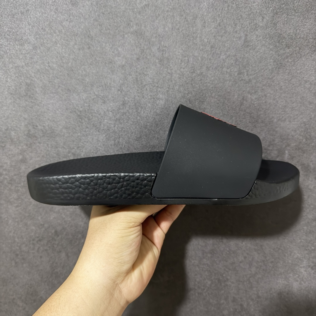 Ralph Lauren 拉夫劳伦 Slide 沙滩一字拖鞋 陆续出货 ！不管是休闲度假穿还是居家穿 都是老钱新贵的优选