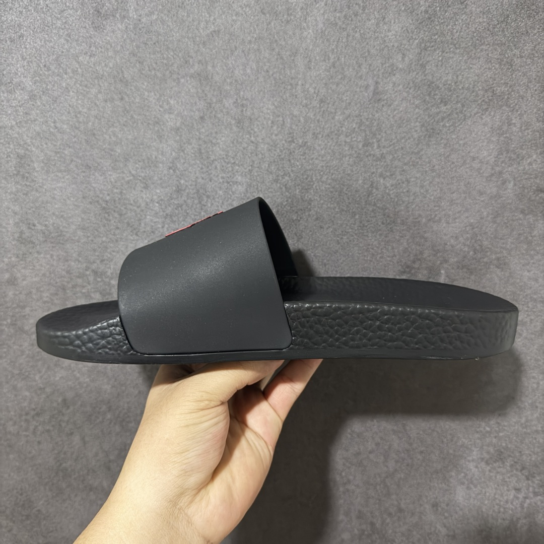 Ralph Lauren 拉夫劳伦 Slide 沙滩一字拖鞋 陆续出货 ！不管是休闲度假穿还是居家穿 都是老钱新贵的优选