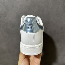 Adidas Originals Superstar贝壳头系列 阿迪达斯 低帮经典百搭休闲运动板鞋 货号:LA7739 Adidas Originals Superstar贝壳头系列 阿迪达斯 低帮经典百搭休闲运动板鞋 货号:LA7739