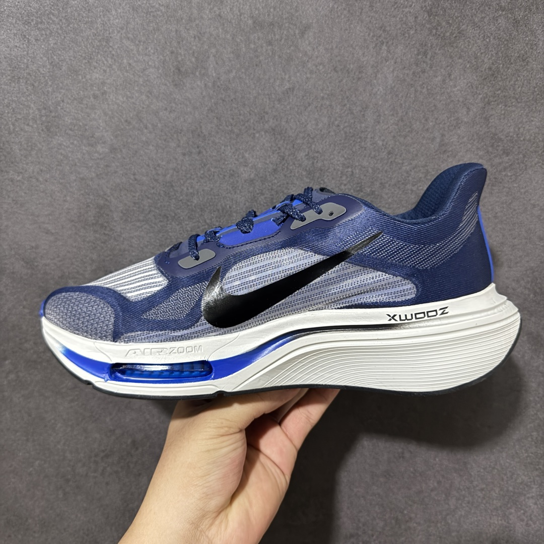 Nike Air Zoom Pegasus Premium 耐克 超级飞马 低帮 白色 轻量缓震透气跑鞋 采用透气网布与 Nike Air Zoom Pegasus Premium 耐克 超级飞马 低帮 白色 轻量缓震透气跑鞋 采用透气网布与