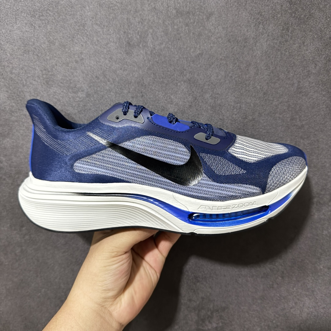 Nike Air Zoom Pegasus Premium 耐克 超级飞马 低帮 白色 轻量缓震透气跑鞋 采用透气网布与 Nike Air Zoom Pegasus Premium 耐克 超级飞马 低帮 白色 轻量缓震透气跑鞋 采用透气网布与