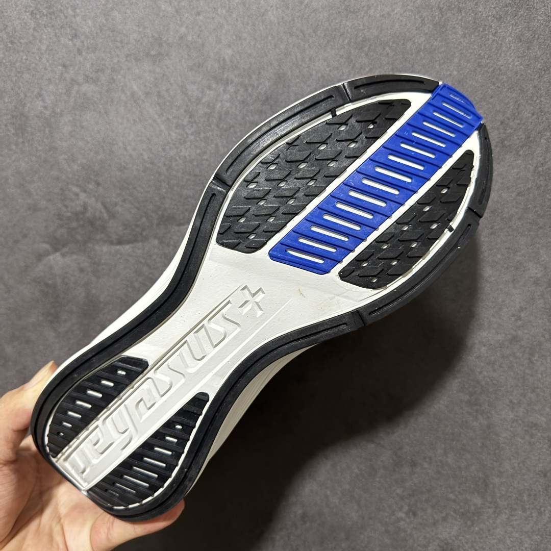 Nike Air Zoom Pegasus Premium 耐克 超级飞马 低帮 白色 轻量缓震透气跑鞋 采用透气网布与 Nike Air Zoom Pegasus Premium 耐克 超级飞马 低帮 白色 轻量缓震透气跑鞋 采用透气网布与