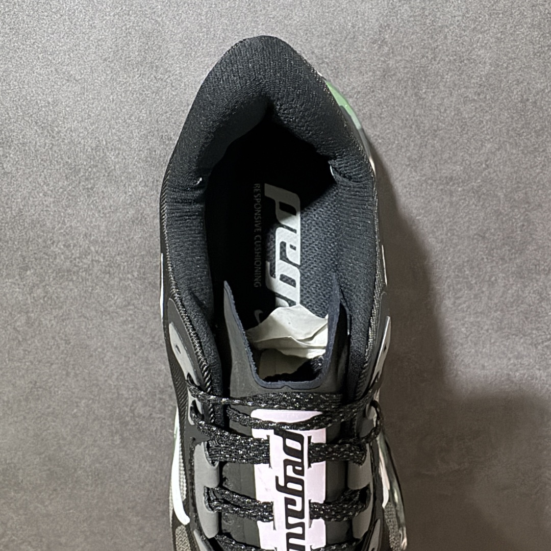 Nike Air Zoom Pegasus Premium 耐克 超级飞马 低帮 白色 轻量缓震透气跑鞋 采用透气网布与