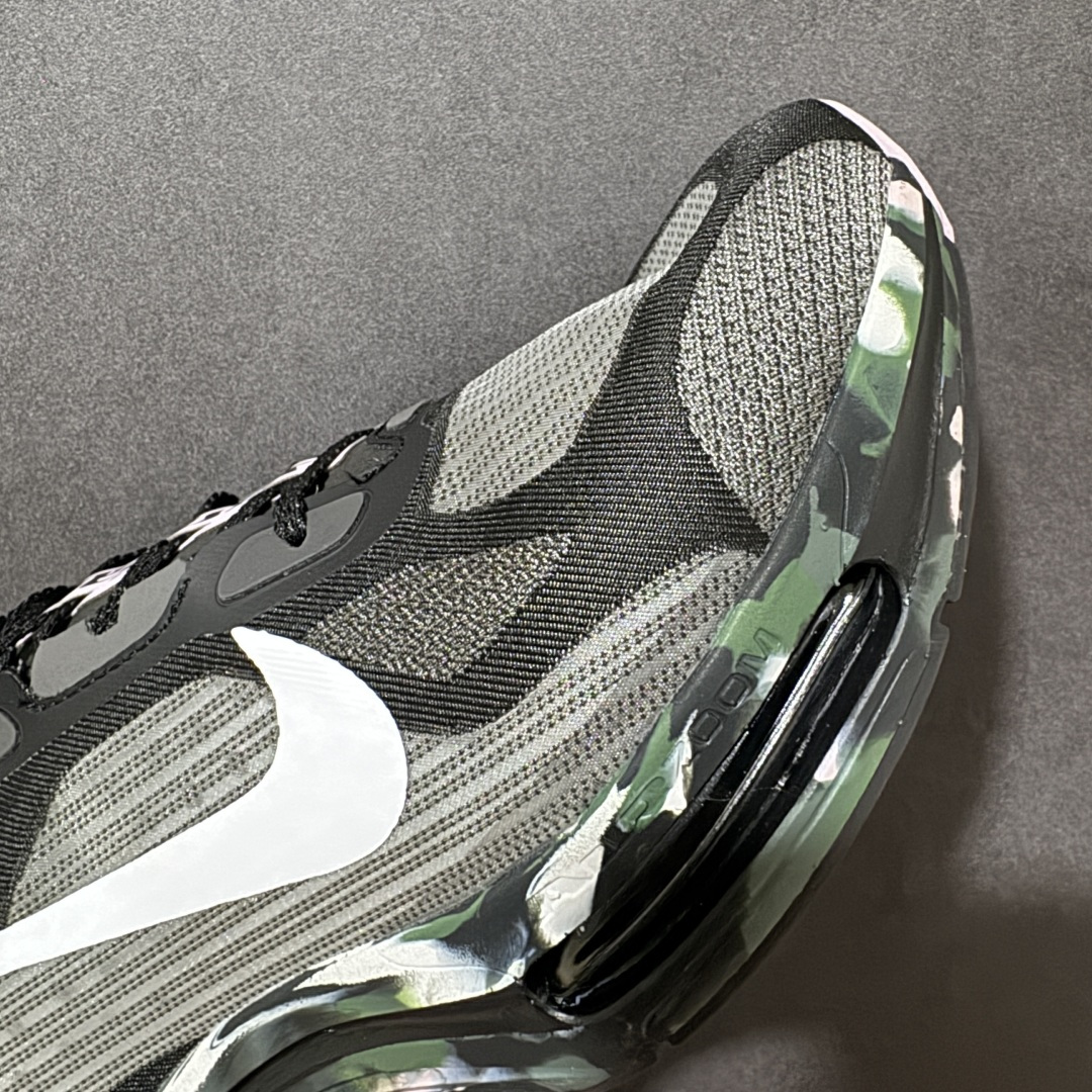 Nike Air Zoom Pegasus Premium 耐克 超级飞马 低帮 白色 轻量缓震透气跑鞋 采用透气网布与