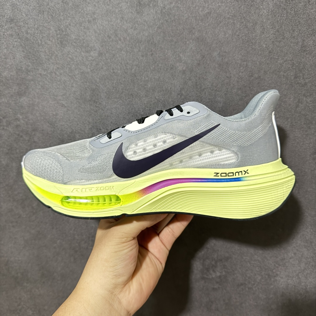 Nike Air Zoom Pegasus Premium 耐克 超级飞马 低帮 白色 轻量缓震透气跑鞋 采用透气网布与 Nike Air Zoom Pegasus Premium 耐克 超级飞马 低帮 白色 轻量缓震透气跑鞋 采用透气网布与