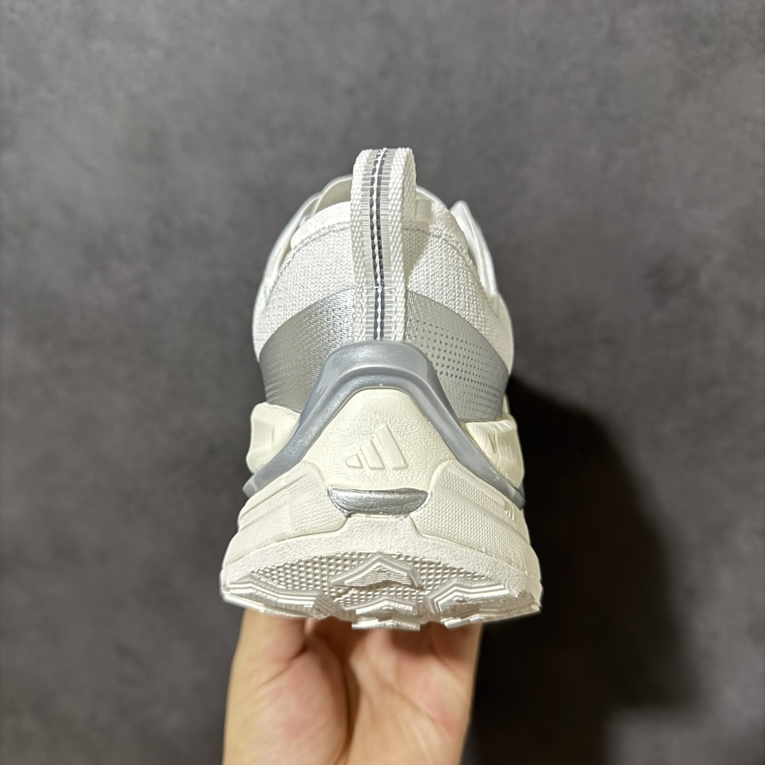 阿迪达斯(adidas)FOS2026年男女同款HOLO PEAK潮流休闲鞋 ,设计风格:属于“轻机能”风格,融合山系 阿迪达斯(adidas)FOS2026年男女同款HOLO PEAK潮流休闲鞋 ,设计风格:属于“轻机能”风格,融合山系