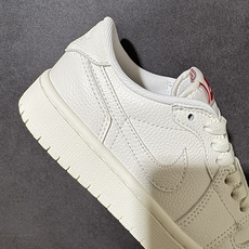 耐克 Nike Air Jordan 1 Retro Low OG 耐克 AJ1乔1低帮休闲板鞋 货号:HQ6998-1 耐克 Nike Air Jordan 1 Retro Low OG 耐克 AJ1乔1低帮休闲板鞋 货号:HQ6998-1