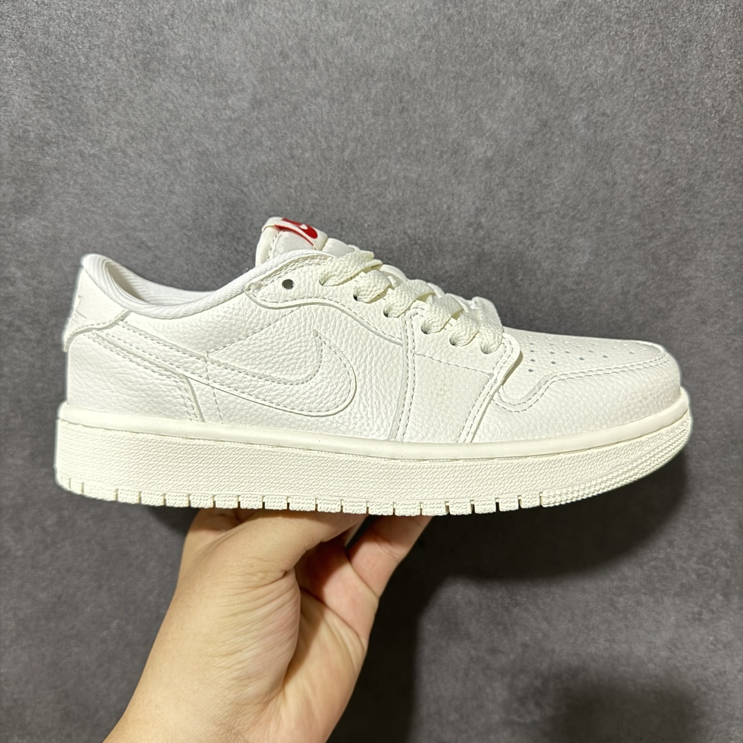 耐克 Nike Air Jordan 1 Retro Low OG 耐克 AJ1乔1低帮休闲板鞋 货号:HQ6998-1 耐克 Nike Air Jordan 1 Retro Low OG 耐克 AJ1乔1低帮休闲板鞋 货号:HQ6998-1