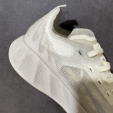 NIKE AVA X耐克顶级迈柔」路跑鞋,通过超强缓震与舒适度的全面提升令跑步更加轻松,缓解冲击压力,加快恢复节奏。 货 NIKE AVA X耐克顶级迈柔」路跑鞋,通过超强缓震与舒适度的全面提升令跑步更加轻松,缓解冲击压力,加快恢复节奏。 货