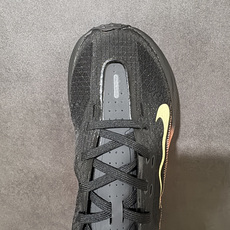 NIKE AVA X耐克顶级迈柔」路跑鞋,通过超强缓震与舒适度的全面提升令跑步更加轻松,缓解冲击压力,加快恢复节奏。 货 NIKE AVA X耐克顶级迈柔」路跑鞋,通过超强缓震与舒适度的全面提升令跑步更加轻松,缓解冲击压力,加快恢复节奏。 货