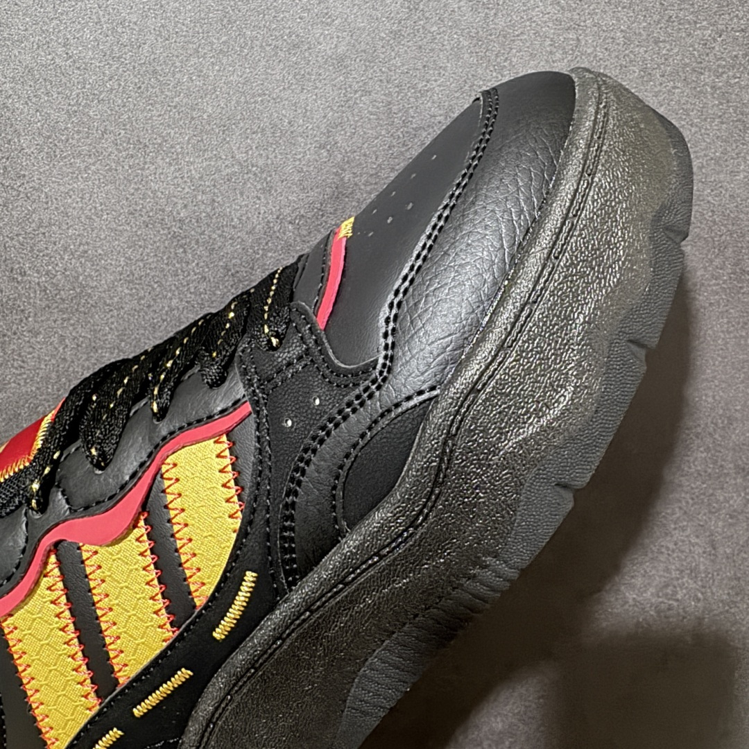 阿迪达斯 adidas LITE SHUFFLE 复合材质 舒适贴合系带 板鞋 货号：KH9025 Size：36-45