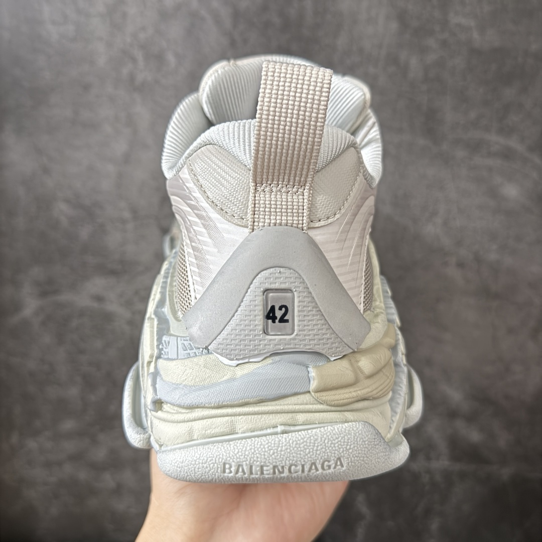 Balenciaga巴黎世家24代 Triple S .2 厚底系带 低帮 市场老牌巴黎世家大厂出品 品质价格无需多言 Balenciaga巴黎世家24代 Triple S .2 厚底系带 低帮 市场老牌巴黎世家大厂出品 品质价格无需多言