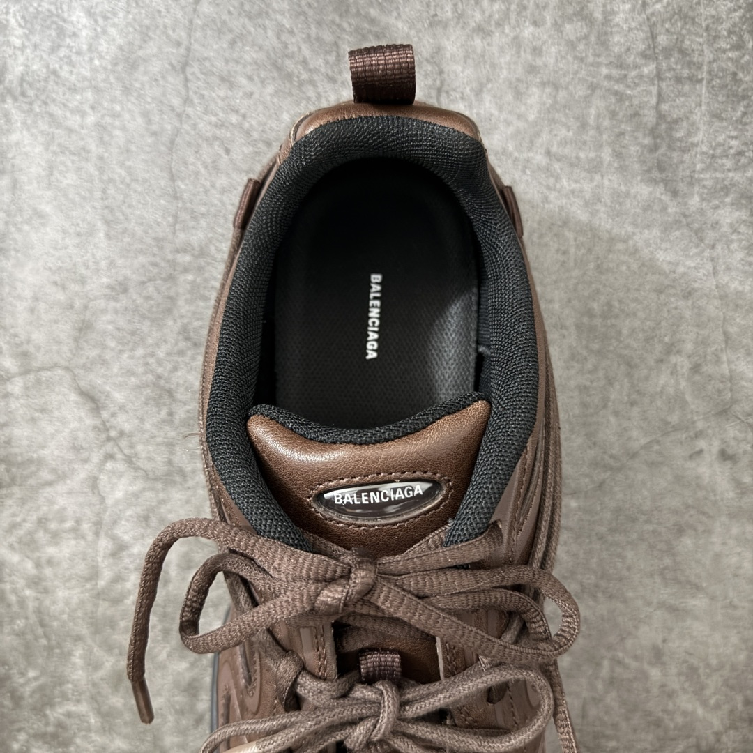 Balenciaga巴黎世家 Radar 圆头系带 做旧效果 低帮 生活休闲鞋 巴黎世家25代 轻薄款经典出货 这个非常 Balenciaga巴黎世家 Radar 圆头系带 做旧效果 低帮 生活休闲鞋 巴黎世家25代 轻薄款经典出货 这个非常