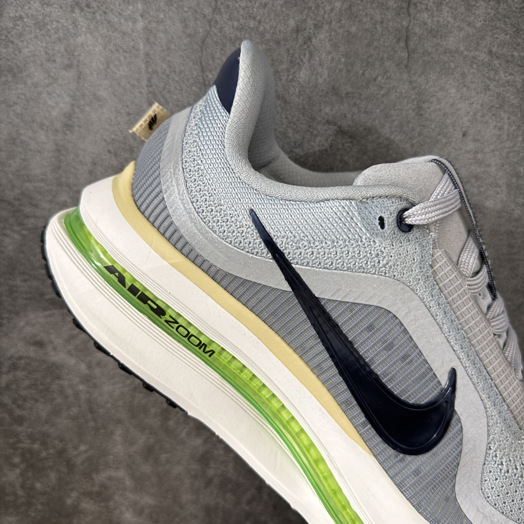 Nike Pegasus Premium SE 舒适百搭减震防滑耐磨透气 低帮跑步鞋 简约又不失活力,上脚超吸睛。 它不 Nike Pegasus Premium SE 舒适百搭减震防滑耐磨透气 低帮跑步鞋 简约又不失活力,上脚超吸睛。 它不