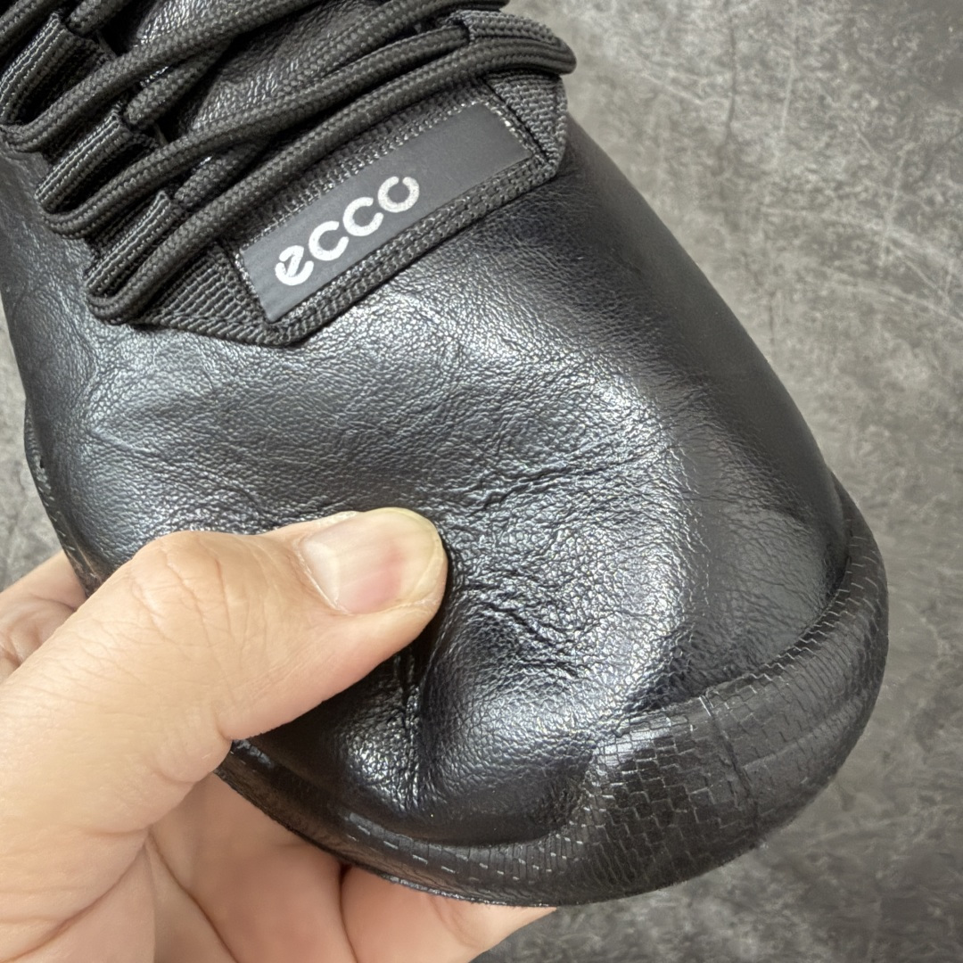 Ecco 爱步Biom-25周年，德仕玛联邦一体注塑版本，真一体注塑，引进原厂同源过千万级“德仕玛联邦一体注塑机”，打破