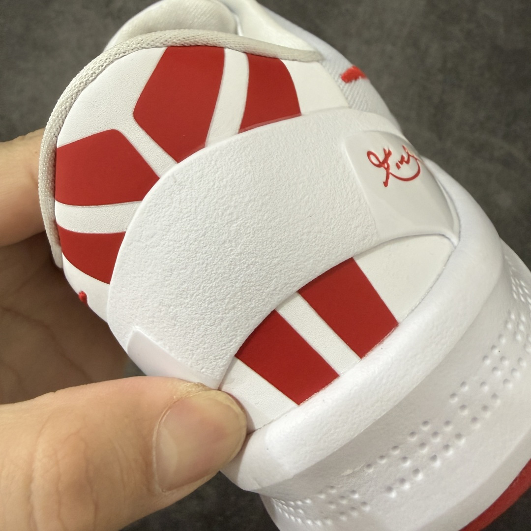 NK Zoom Kobe Ⅷ System 科比8代复刻实战运动低帮文化篮球鞋 白红HM6469-101 完美复刻公司货 NK Zoom Kobe Ⅷ System 科比8代复刻实战运动低帮文化篮球鞋 白红HM6469-101 完美复刻公司货