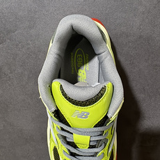 New Balance NB983系列复古休闲慢跑鞋 货号:U983NR 尺码:36 37 37.5 38 38.5 3 New Balance NB983系列复古休闲慢跑鞋 货号:U983NR 尺码:36 37 37.5 38 38.5 3
