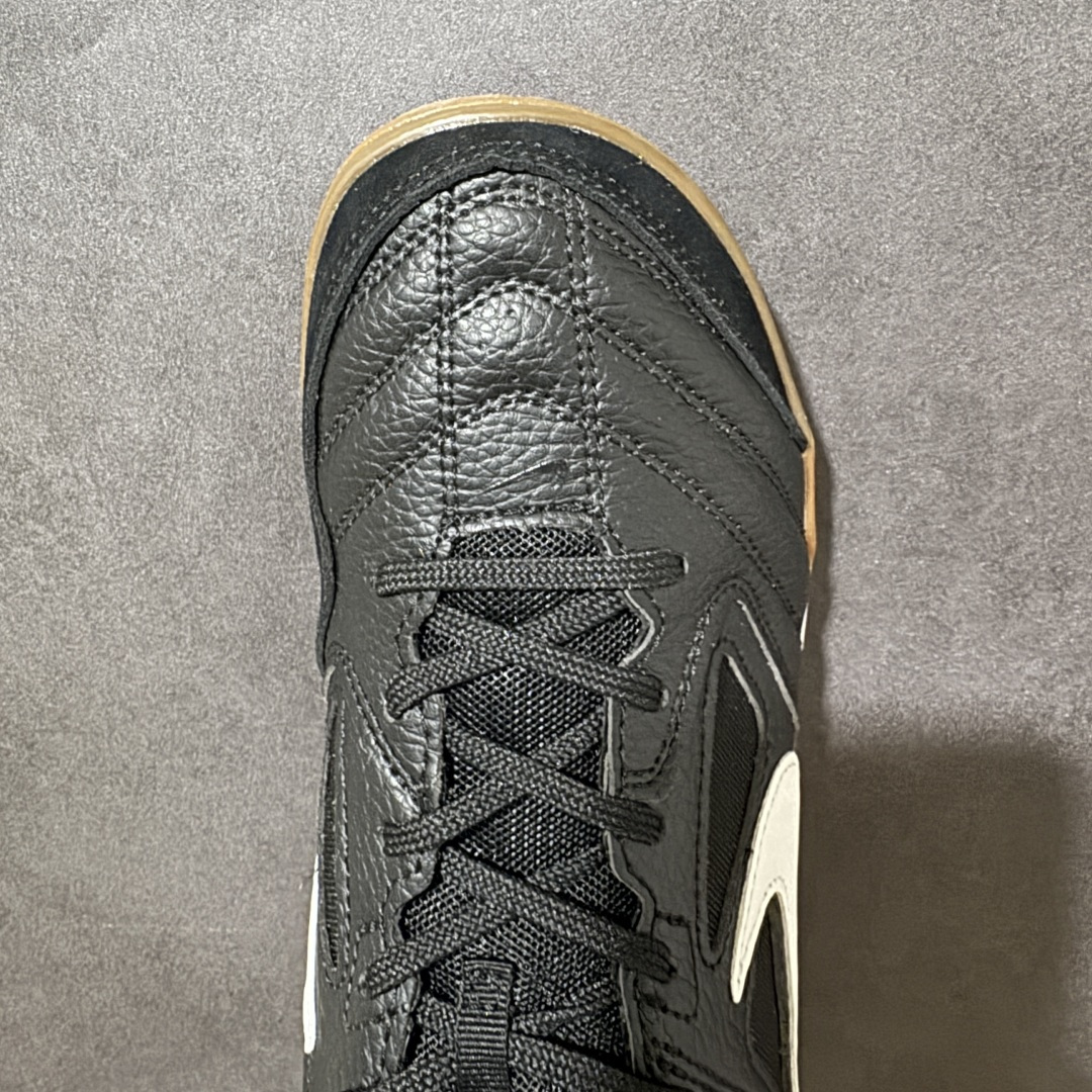 NIKE Goto 系列 复古经典运动休闲鞋 HQ6019-001 Nike Gato 是一款复刻自 2010 年的经典 NIKE Goto 系列 复古经典运动休闲鞋 HQ6019-001 Nike Gato 是一款复刻自 2010 年的经典