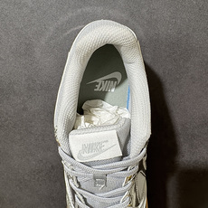 NIKE Goto 系列 复古经典运动休闲鞋 IB3566-001 Nike Gato 是一款复刻自 2010 年的经典 NIKE Goto 系列 复古经典运动休闲鞋 IB3566-001 Nike Gato 是一款复刻自 2010 年的经典