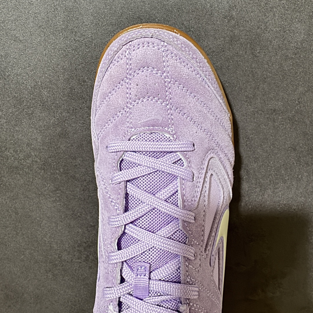 NIKE Goto 系列 复古经典运动休闲鞋 HQ6020-500 Nike Gato 是一款复刻自 2010 年的经典 NIKE Goto 系列 复古经典运动休闲鞋 HQ6020-500 Nike Gato 是一款复刻自 2010 年的经典