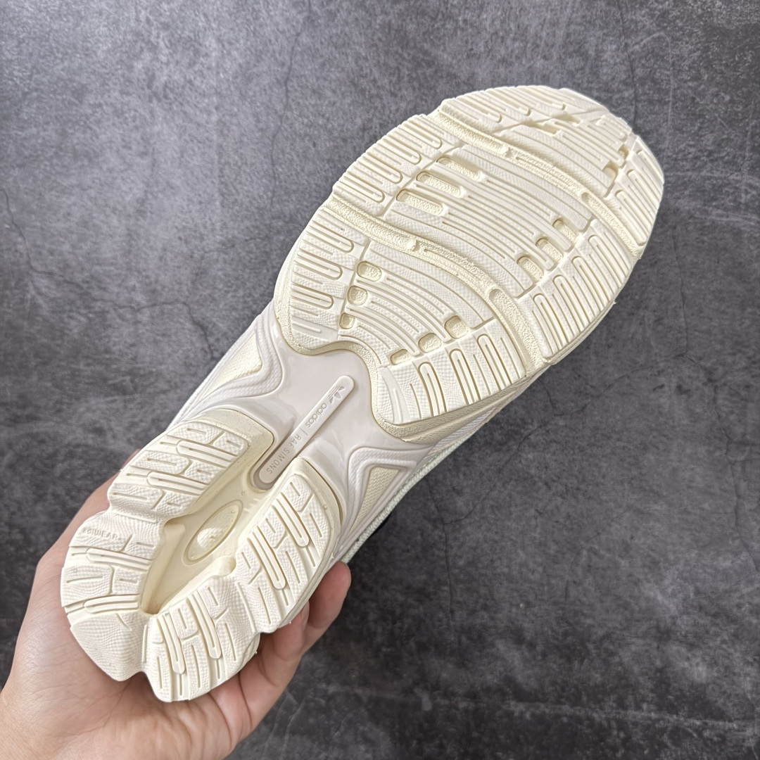 Adidas 阿迪 x RAF SIMONS 拉夫西蒙 Ozweego 先锋潮流 水泡 复古低帮休闲鞋 F34264 独