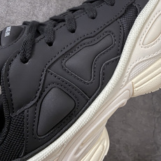 Adidas 阿迪 x RAF SIMONS 拉夫西蒙 Ozweego 先锋潮流 水泡 复古低帮休闲鞋 F34264 独 Adidas 阿迪 x RAF SIMONS 拉夫西蒙 Ozweego 先锋潮流 水泡 复古低帮休闲鞋 F34264 独