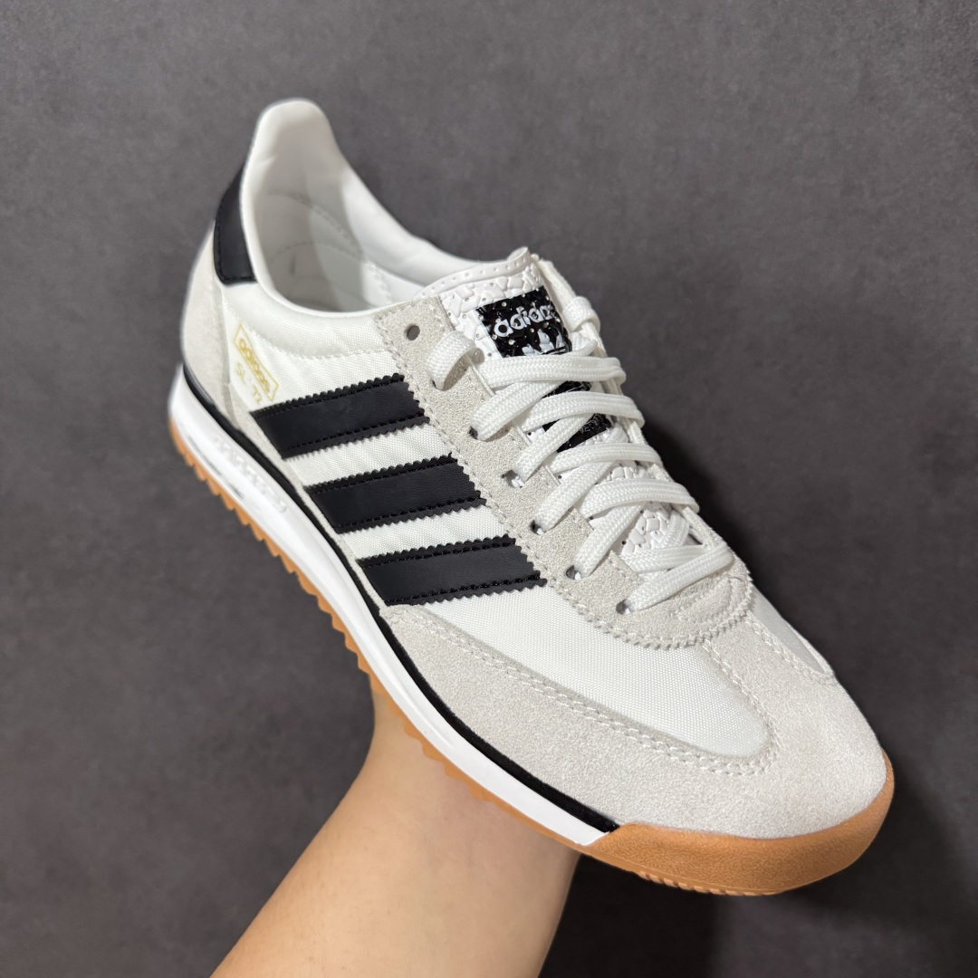 AD Originals SL 72 RS 休闲防滑耐磨低帮板鞋 经典低帮设计和橡胶外底,采用舒爽尼龙鞋面,绒面革饰面和 AD Originals SL 72 RS 休闲防滑耐磨低帮板鞋 经典低帮设计和橡胶外底,采用舒爽尼龙鞋面,绒面革饰面和