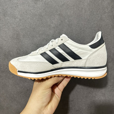 AD Originals SL 72 RS 休闲防滑耐磨低帮板鞋 经典低帮设计和橡胶外底,采用舒爽尼龙鞋面,绒面革饰面和 AD Originals SL 72 RS 休闲防滑耐磨低帮板鞋 经典低帮设计和橡胶外底,采用舒爽尼龙鞋面,绒面革饰面和