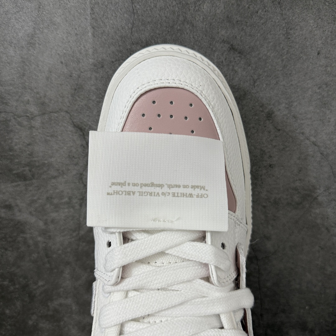 OFF-WHITE 3.0 Off Court 小牛皮 圆头系带 低帮休闲休闲鞋 标签的独特风格上脚就是焦点 外观很有设