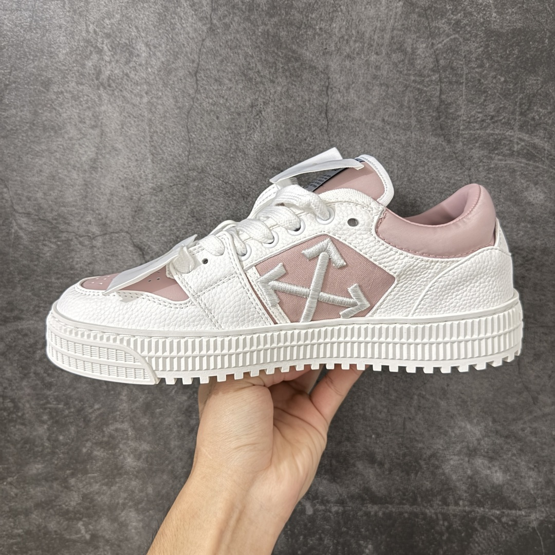 OFF-WHITE 3.0 Off Court 小牛皮 圆头系带 低帮休闲休闲鞋 标签的独特风格上脚就是焦点 外观很有设