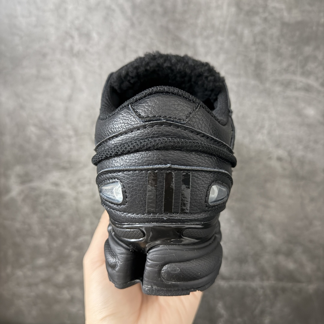 Adidas 阿迪 x RAF SIMONS 拉夫西蒙 Ozweego 先锋潮流 水泡 复古低帮休闲鞋 S74145 独 Adidas 阿迪 x RAF SIMONS 拉夫西蒙 Ozweego 先锋潮流 水泡 复古低帮休闲鞋 S74145 独