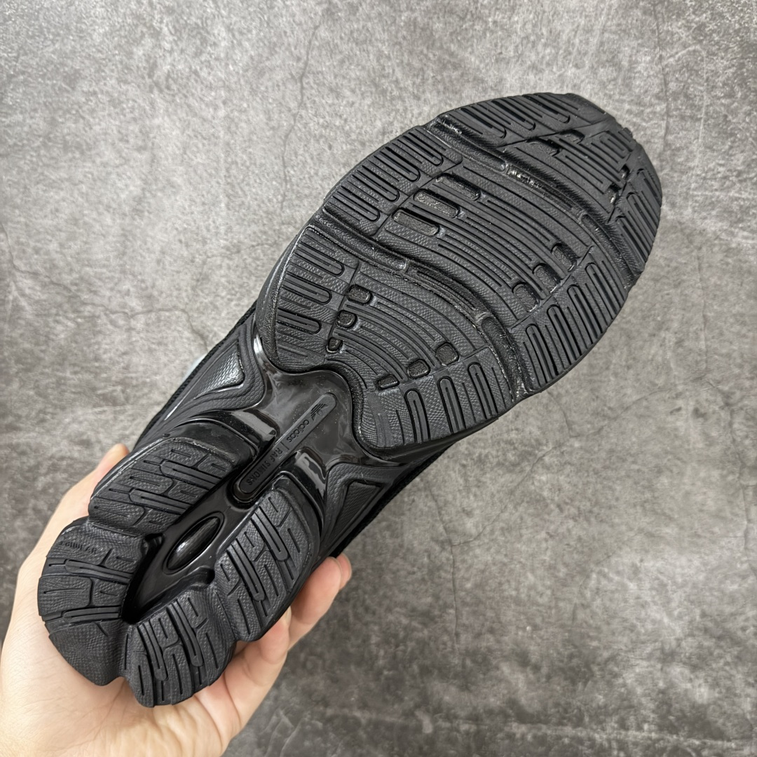 Adidas 阿迪 x RAF SIMONS 拉夫西蒙 Ozweego 先锋潮流 水泡 复古低帮休闲鞋 S74145 独 Adidas 阿迪 x RAF SIMONS 拉夫西蒙 Ozweego 先锋潮流 水泡 复古低帮休闲鞋 S74145 独