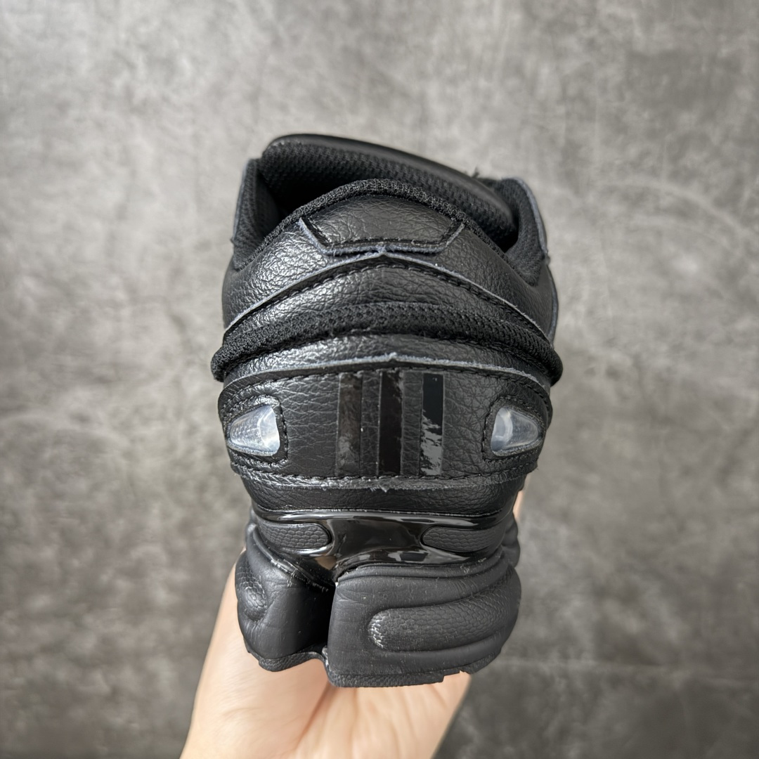 Adidas 阿迪 x RAF SIMONS 拉夫西蒙 Ozweego 先锋潮流 水泡 复古低帮休闲鞋 S74581 独 Adidas 阿迪 x RAF SIMONS 拉夫西蒙 Ozweego 先锋潮流 水泡 复古低帮休闲鞋 S74581 独