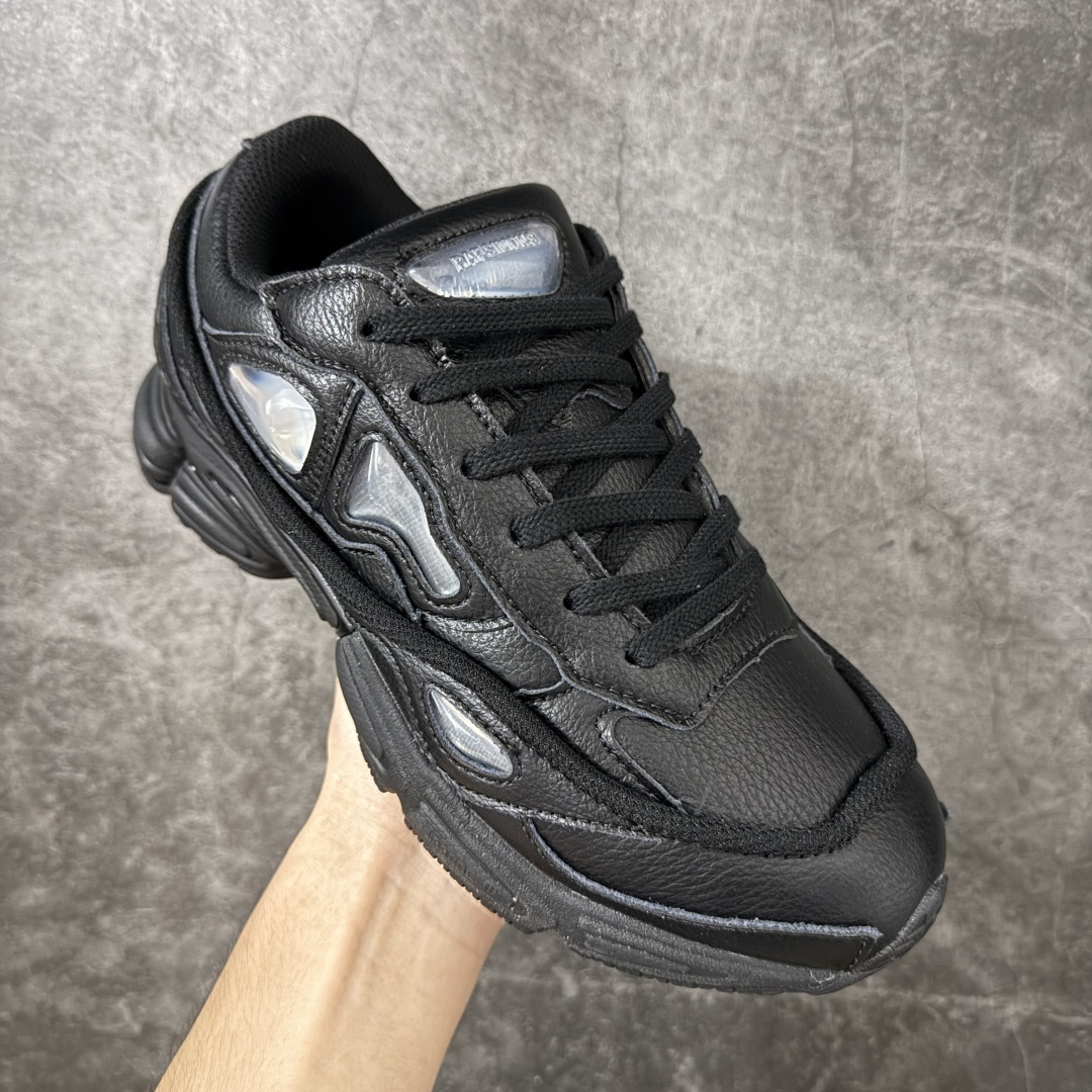 Adidas 阿迪 x RAF SIMONS 拉夫西蒙 Ozweego 先锋潮流 水泡 复古低帮休闲鞋 S74581 独 Adidas 阿迪 x RAF SIMONS 拉夫西蒙 Ozweego 先锋潮流 水泡 复古低帮休闲鞋 S74581 独