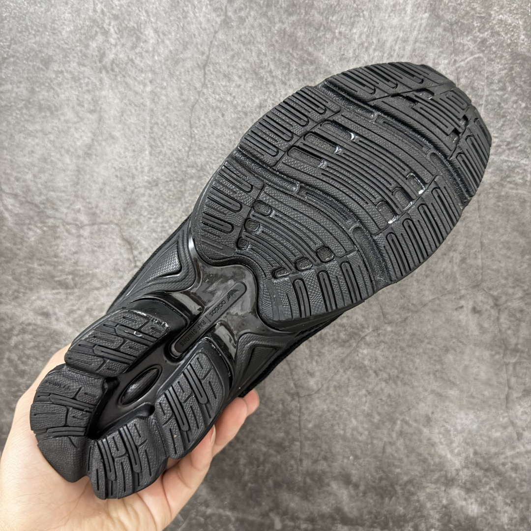 Adidas 阿迪 x RAF SIMONS 拉夫西蒙 Ozweego 先锋潮流 水泡 复古低帮休闲鞋 S74587 独 Adidas 阿迪 x RAF SIMONS 拉夫西蒙 Ozweego 先锋潮流 水泡 复古低帮休闲鞋 S74587 独