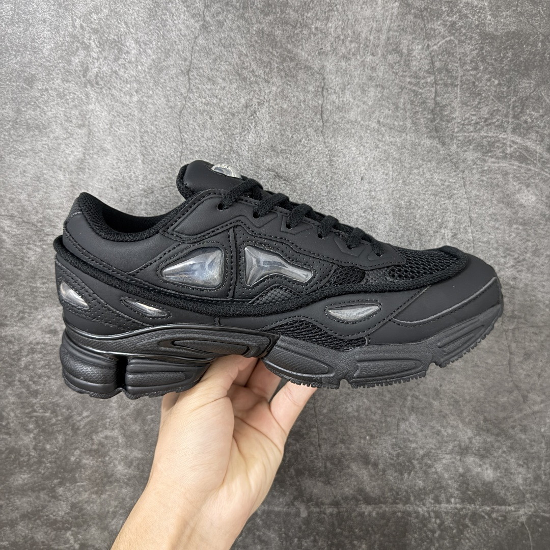 Adidas 阿迪 x RAF SIMONS 拉夫西蒙 Ozweego 先锋潮流 水泡 复古低帮休闲鞋 S74587 独