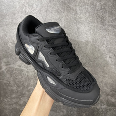 Adidas 阿迪 x RAF SIMONS 拉夫西蒙 Ozweego 先锋潮流 水泡 复古低帮休闲鞋 S74587 独 Adidas 阿迪 x RAF SIMONS 拉夫西蒙 Ozweego 先锋潮流 水泡 复古低帮休闲鞋 S74587 独