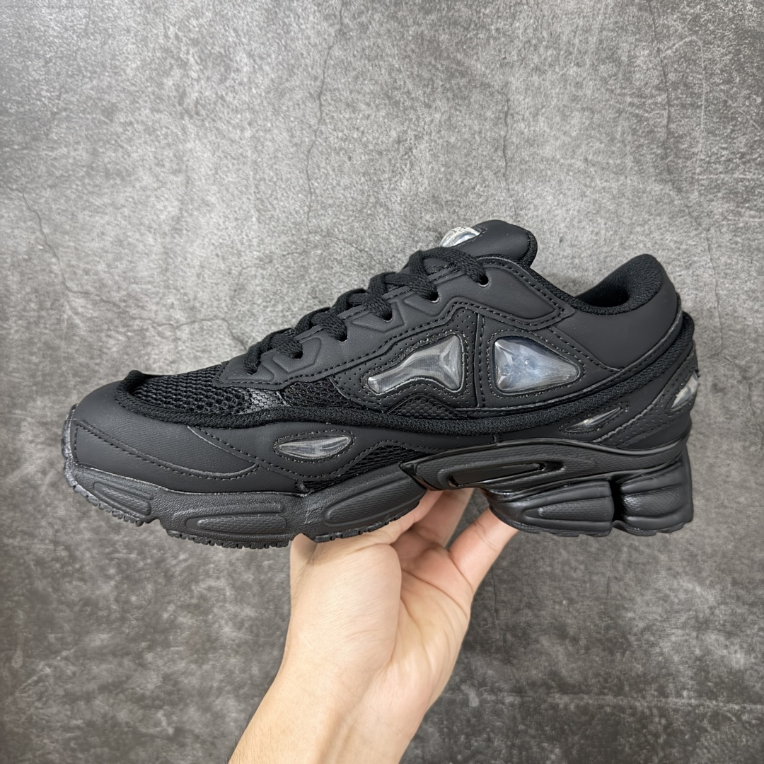 Adidas 阿迪 x RAF SIMONS 拉夫西蒙 Ozweego 先锋潮流 水泡 复古低帮休闲鞋 S74587 独 Adidas 阿迪 x RAF SIMONS 拉夫西蒙 Ozweego 先锋潮流 水泡 复古低帮休闲鞋 S74587 独