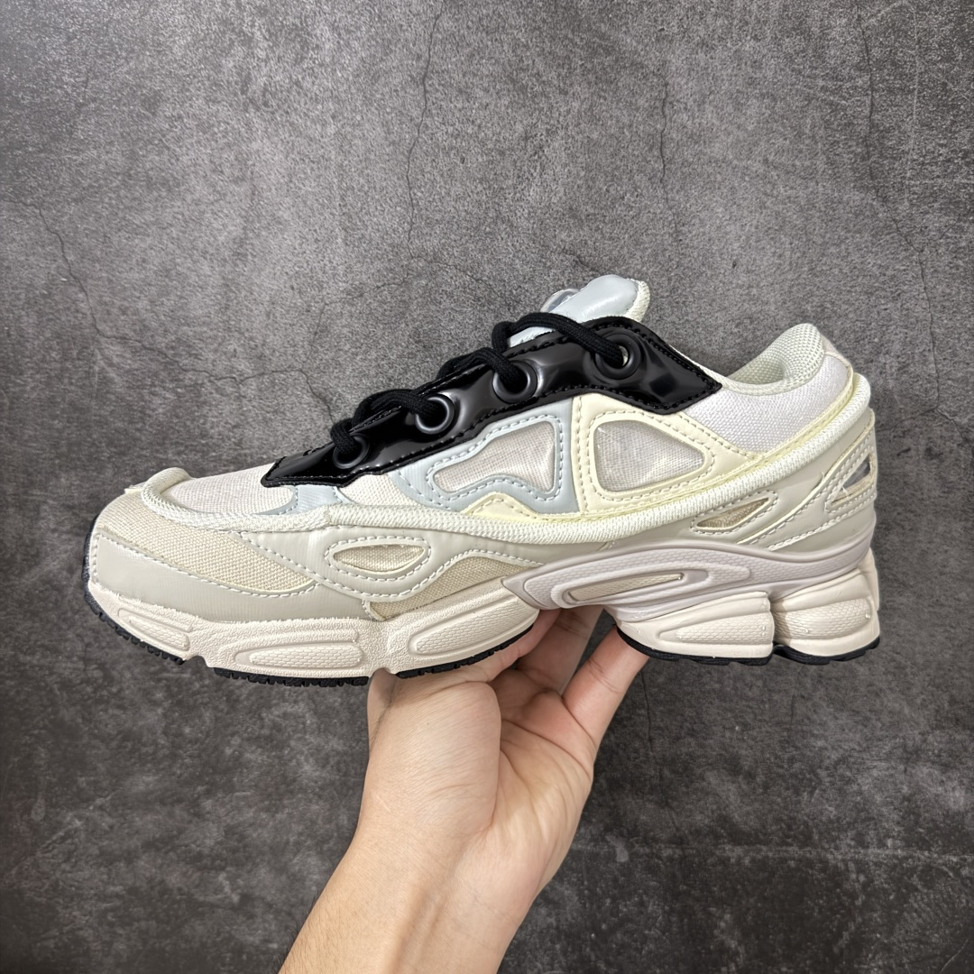 Adidas 阿迪 x RAF SIMONS 拉夫西蒙 Ozweego 先锋潮流 水泡 复古低帮休闲鞋 B22537 独