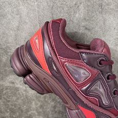 Adidas 阿迪 x RAF SIMONS 拉夫西蒙 Ozweego 先锋潮流 水泡 复古低帮休闲鞋 B22538 独 Adidas 阿迪 x RAF SIMONS 拉夫西蒙 Ozweego 先锋潮流 水泡 复古低帮休闲鞋 B22538 独