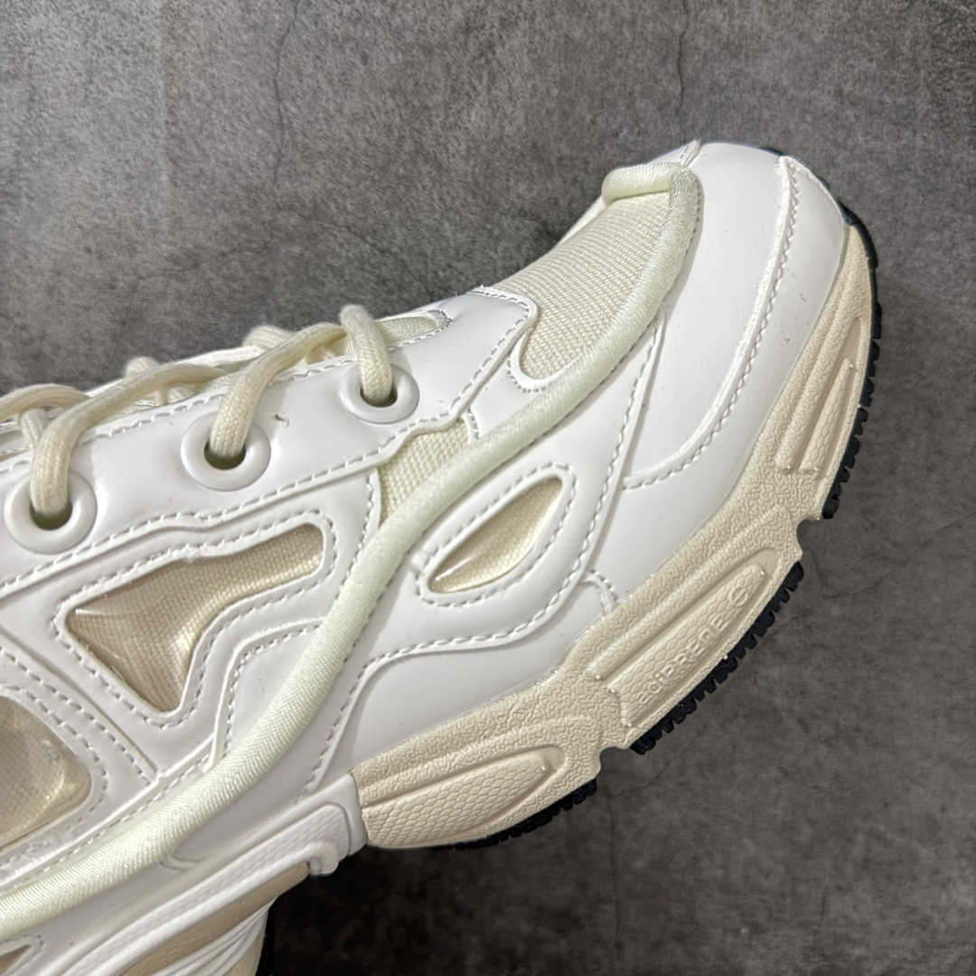 Adidas 阿迪 x RAF SIMONS 拉夫西蒙 Ozweego 先锋潮流 水泡 复古低帮休闲鞋 BB6742 独 Adidas 阿迪 x RAF SIMONS 拉夫西蒙 Ozweego 先锋潮流 水泡 复古低帮休闲鞋 BB6742 独