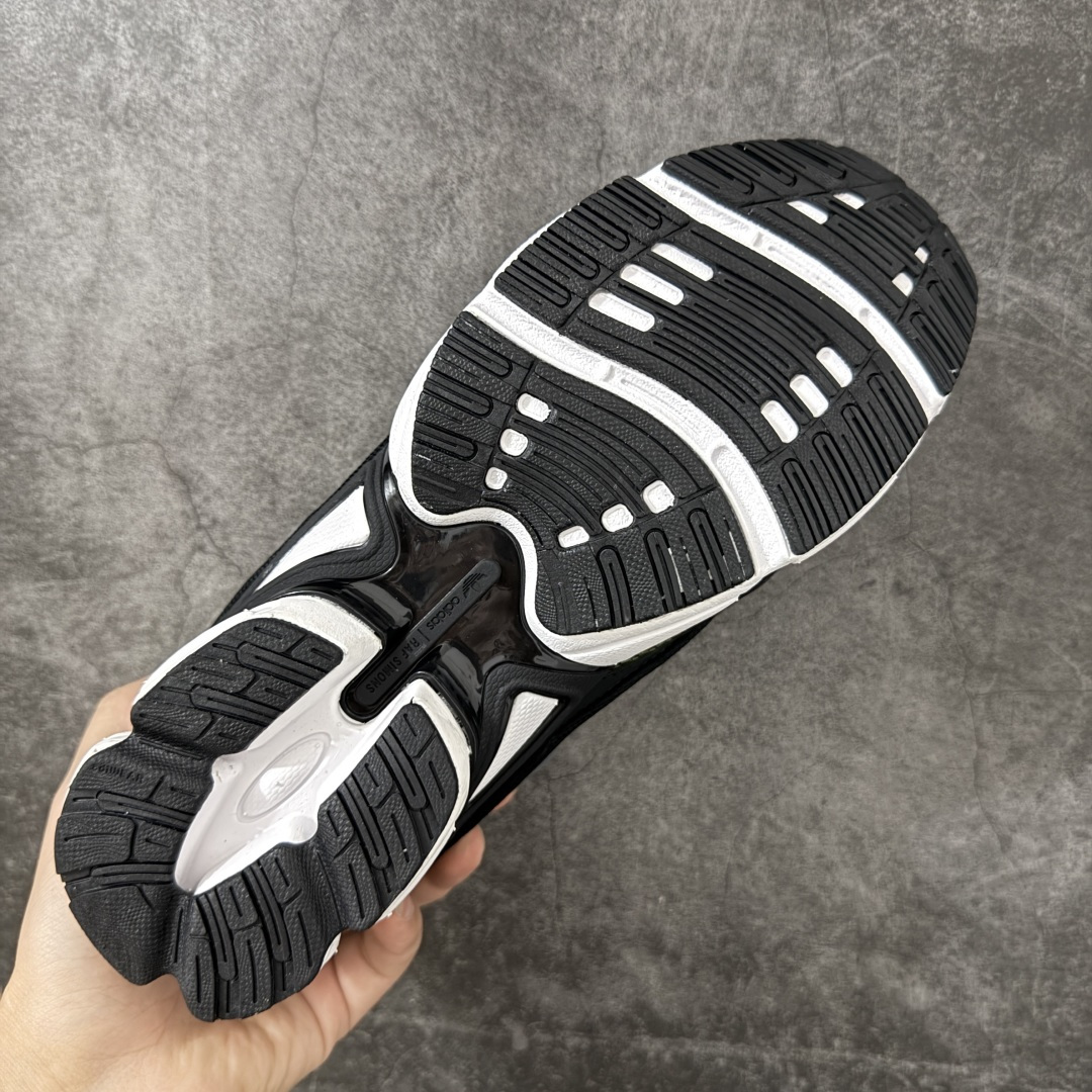 Adidas 阿迪 x RAF SIMONS 拉夫西蒙 Ozweego 先锋潮流 水泡 复古低帮休闲鞋 S74585 独 Adidas 阿迪 x RAF SIMONS 拉夫西蒙 Ozweego 先锋潮流 水泡 复古低帮休闲鞋 S74585 独