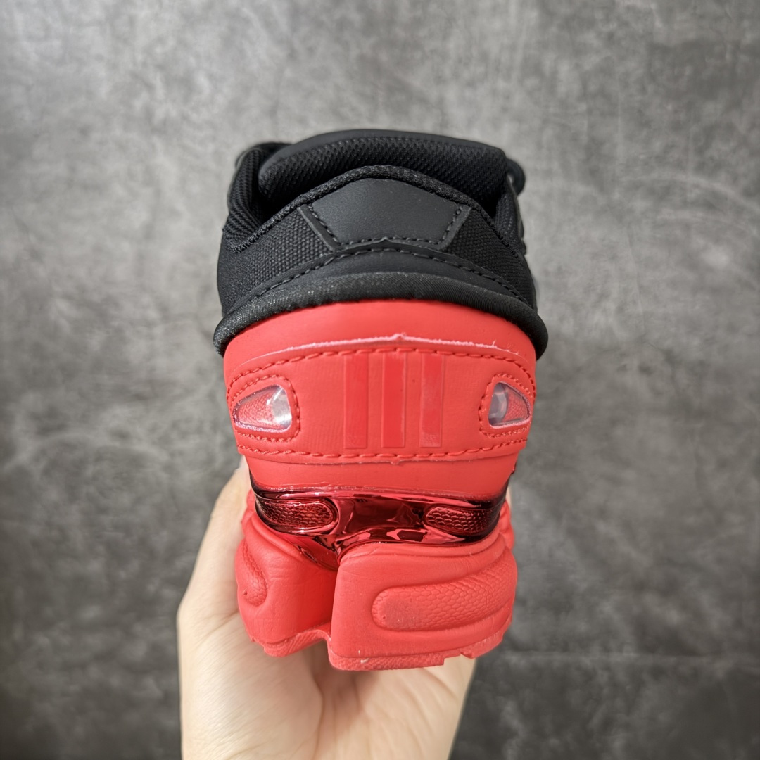Adidas 阿迪 x RAF SIMONS 拉夫西蒙 Ozweego 先锋潮流 水泡 复古低帮休闲鞋 DA8775 独 Adidas 阿迪 x RAF SIMONS 拉夫西蒙 Ozweego 先锋潮流 水泡 复古低帮休闲鞋 DA8775 独