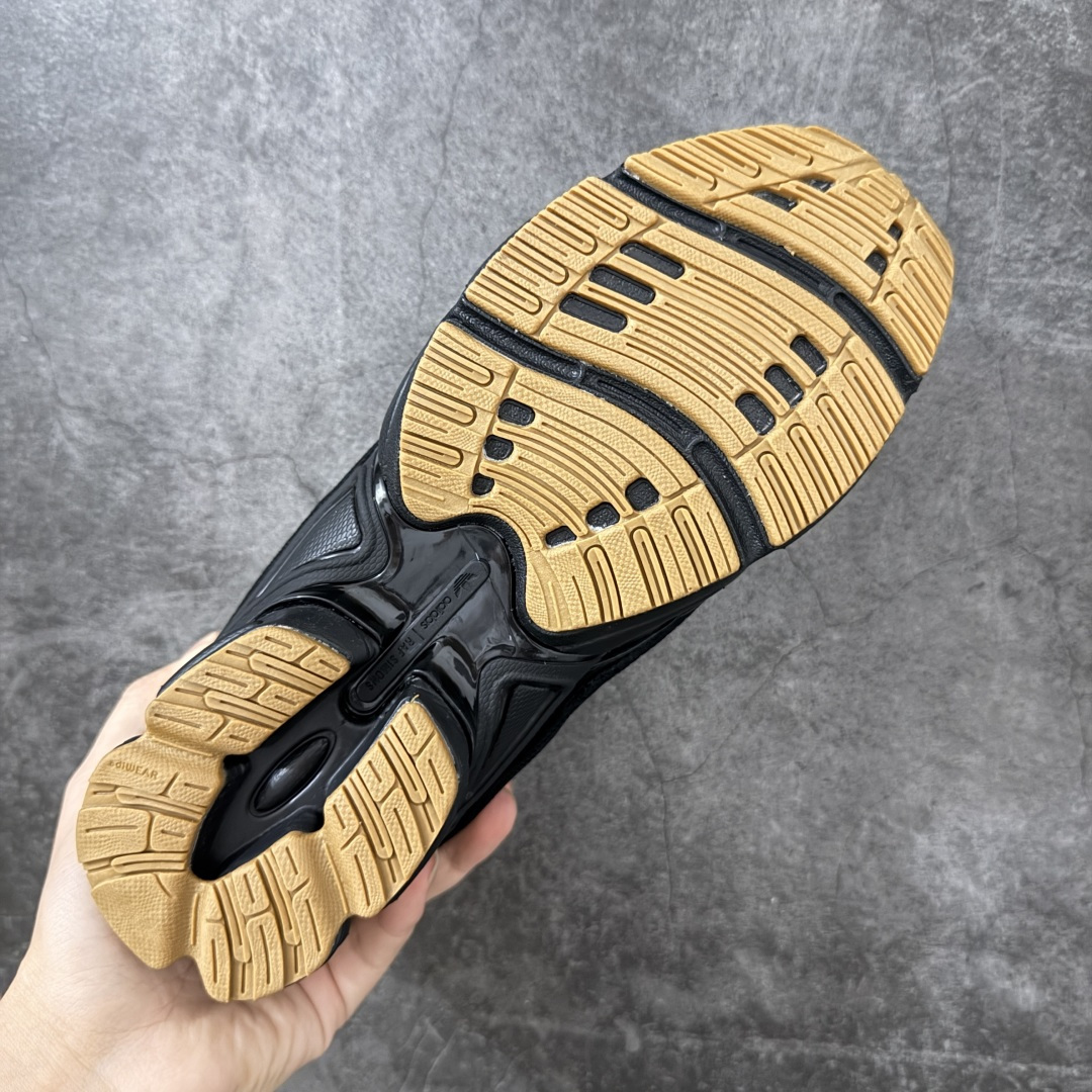 Adidas 阿迪 x RAF SIMONS 拉夫西蒙 Ozweego 先锋潮流 水泡 复古低帮休闲鞋 B26077 独 Adidas 阿迪 x RAF SIMONS 拉夫西蒙 Ozweego 先锋潮流 水泡 复古低帮休闲鞋 B26077 独